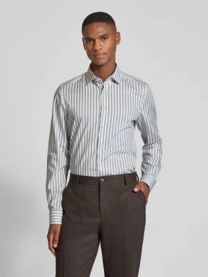 Koszula biznesowa o kroju slim fit z kołnierzykiem typu kent OLYMP Level Five