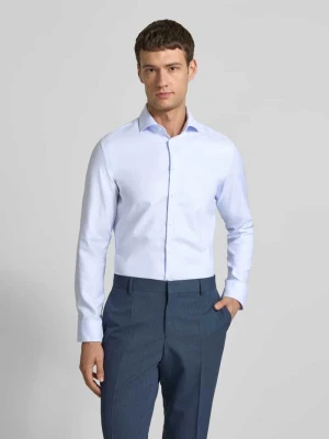 Koszula biznesowa o kroju slim fit z kołnierzykiem typu kent seidensticker