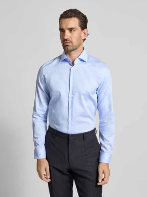 Koszula biznesowa o kroju slim fit z kołnierzykiem typu kent seidensticker