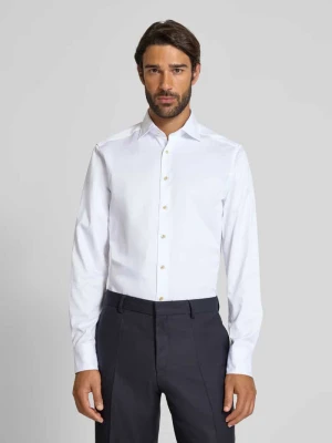Koszula biznesowa o kroju slim fit z kołnierzykiem typu kent Stenstroms