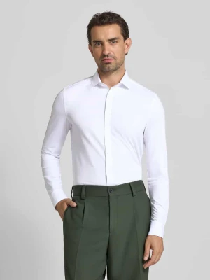 Koszula biznesowa o kroju slim fit z kołnierzykiem typu kent OLYMP Level Five
