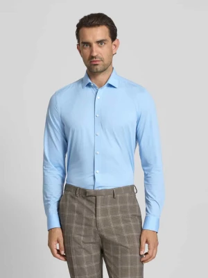 Koszula biznesowa o kroju slim fit z kołnierzykiem typu kent OLYMP Level Five