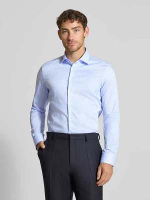 Koszula biznesowa o kroju slim fit z listwą guzikową seidensticker