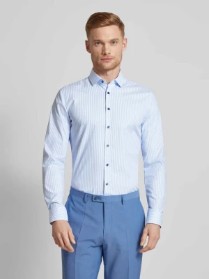 Koszula biznesowa o kroju super slim fit z wzorem w paski model ‘Nick’ OLYMP No. Six