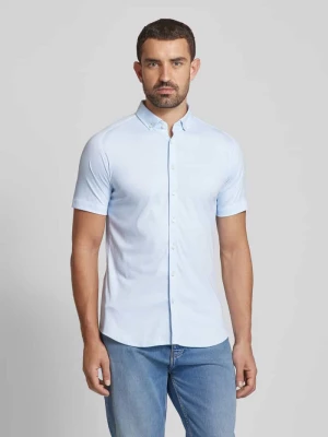 Koszula biznesowa o kroju Slim Fit z kołnierzykiem typu button down Desoto