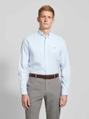 Koszula biznesowa z kołnierzykiem typu button down model ‘Henry’ Tommy Hilfiger