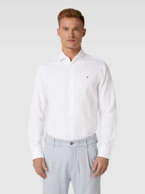 Koszula biznesowa z wyhaftowanym logo model ‘FINE TWILL’ Tommy Hilfiger Tailored
