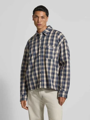 Koszula casualowa o kroju oversized z kieszenią na piersi Pegador