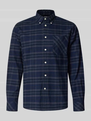 koszula casualowa o kroju regular fit z brustaszą Barbour Granatowy