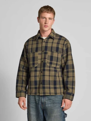 Koszula casualowa o kroju regular fit z kieszeniami na piersi REVIEW