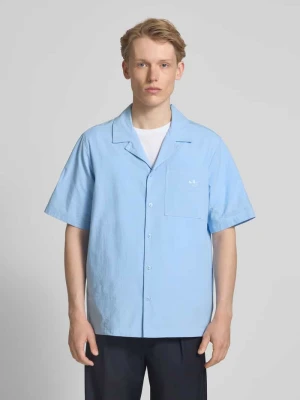Koszula casualowa o kroju regular fit z kołnierzem z połami adidas Originals