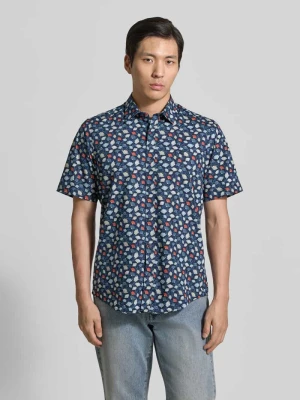 Koszula casualowa o kroju regular fit z kołnierzykiem kent Lerros