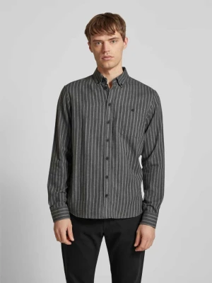 Koszula casualowa o kroju regular fit z kołnierzykiem typu button down Blend