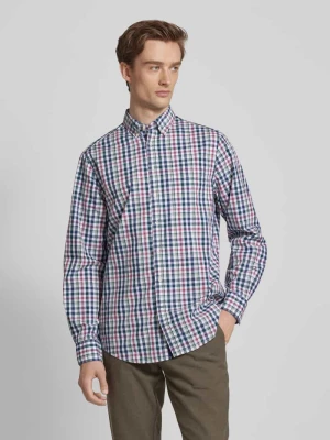 Koszula casualowa o kroju regular fit z kołnierzykiem typu button down Christian Berg Men