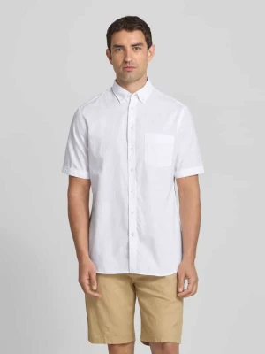 Koszula casualowa o kroju regular fit z kołnierzykiem typu button down Christian Berg Men