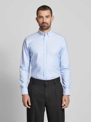 Koszula casualowa o kroju regular fit z kołnierzykiem typu button down Christian Berg Men