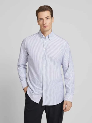 Koszula casualowa o kroju regular fit z kołnierzykiem typu button down Christian Berg Men