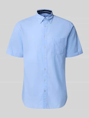 Koszula casualowa o kroju regular fit z kołnierzykiem typu button down Christian Berg Men