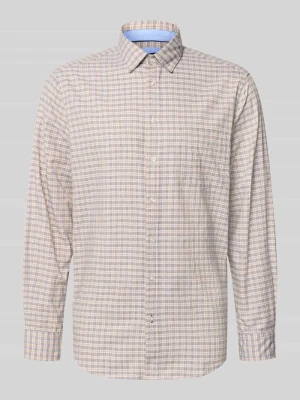 Koszula casualowa o kroju regular fit z kołnierzykiem typu button down Christian Berg Piaskowy