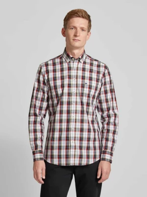 Koszula casualowa o kroju regular fit z kołnierzykiem typu button down FYNCH-HATTON