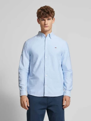 Koszula casualowa o kroju regular fit z kołnierzykiem typu button down model ‘OXFORD’ Tommy Jeans