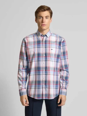 Koszula casualowa o kroju regular fit z wyhaftowanym logo model ‘Oxford’ FYNCH-HATTON