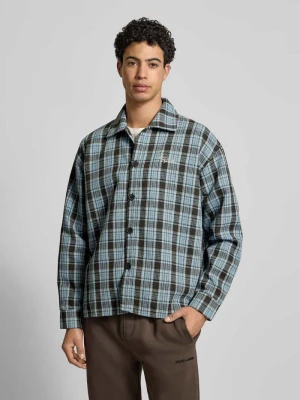 Koszula casualowa o kroju regular fit z wyhaftowanym logo Pegador