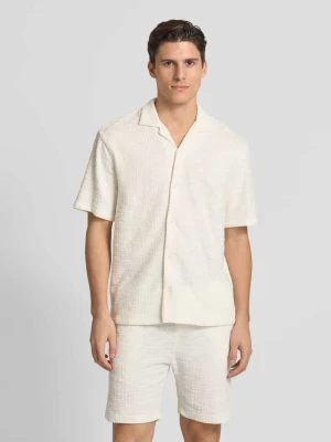 Koszula casualowa o kroju regular fit z wykładanym kołnierzem model ‘GUSTAV’ MCNEAL Piaskowy