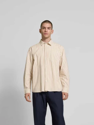 Koszula casualowa o kroju relaxed fit z kieszenią na piersi Wood Wood