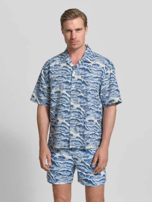 Koszula casualowa o kroju relaxed fit z kołnierzem z połami Gant