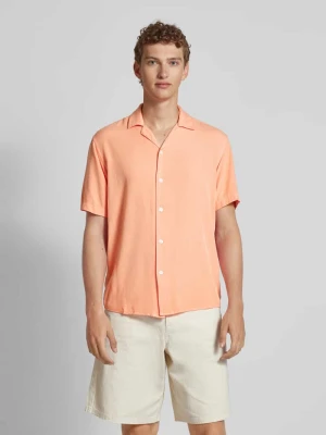 Koszula casualowa o kroju relaxed fit z kołnierzem z połami Tom Tailor Morelowy