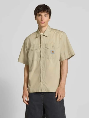 Koszula casualowa o kroju relaxed fit z kołnierzykiem typu kent i detalem z logo Carhartt WIP Beżowy