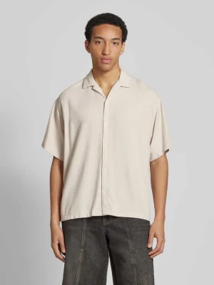 Koszula casualowa o kroju relaxed fit z kołnierzykiem typu resort model ‘WAYNE’ jack & jones