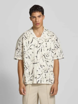 Koszula casualowa o kroju relaxed fit z wyhaftowanym logo model ‘Novo’ Pegador