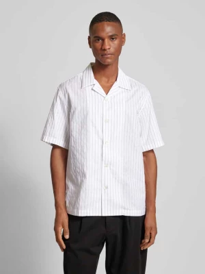 Koszula casualowa o kroju relaxed fit ze wzorem w paski model ‘FRED’ ANNARR