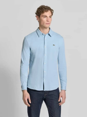 koszula casualowa o kroju slim fit z czystej bawełny Lacoste