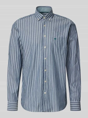 Koszula casualowa o kroju slim fit z kołnierzykiem typu button down FYNCH-HATTON Butelkowy zielony