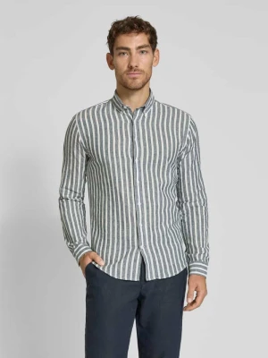 Koszula casualowa o kroju slim fit z kołnierzykiem typu button down lindbergh