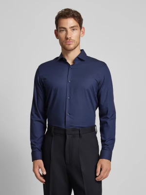 Koszula casualowa o kroju slim fit z kołnierzykiem typu kent model ‘PARKER’ Jack & Jones Premium