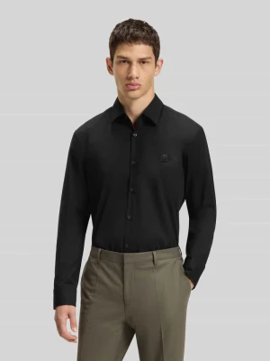 Koszula casualowa o kroju slim fit z mieszanki bawełny model ‘ERMO’ HUGO