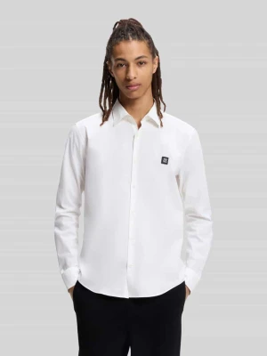 Koszula casualowa o kroju slim fit z mieszanki bawełny model ‘ERMO’ HUGO