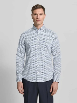 Koszula casualowa o kroju slim fit z wyhaftowanym logo FYNCH-HATTON