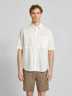 Koszula casualowa o pudełkowym kroju z naszywką z logo Armani Exchange