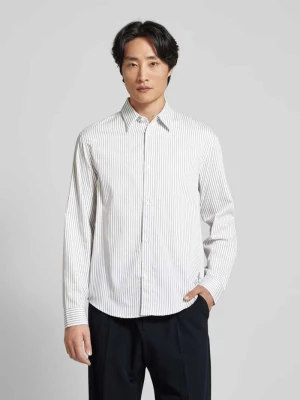 Koszula casualowa regular fit z kołnierzykiem typu kent Armani Exchange