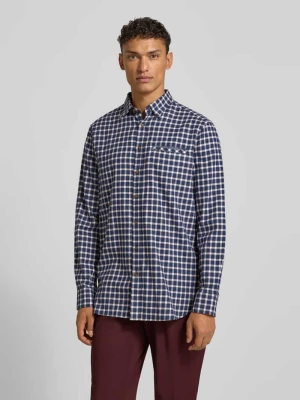 Koszula casualowa regular fit z kołnierzykiem typu kent Christian Berg Men