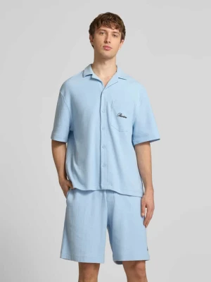 Koszula casualowa w kroju regular fit z przeszyciem z logo REVIEW