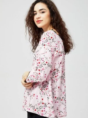 Koszula damska z łączonych materiałów z kwiatowym wzorem różowa Moodo