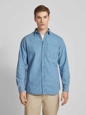 Koszula jeansowa o kroju regular fit z kieszenią na piersi model ‘CREEK’ jack & jones