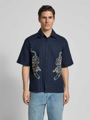 Koszula lniana o kroju relaxed fit z wyhaftowanym motywem model ‘Wang’ WOODBIRD