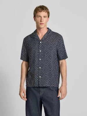 Koszula o kroju modern fit z mieszanki wiskozy z kołnierzem z połami REVIEW